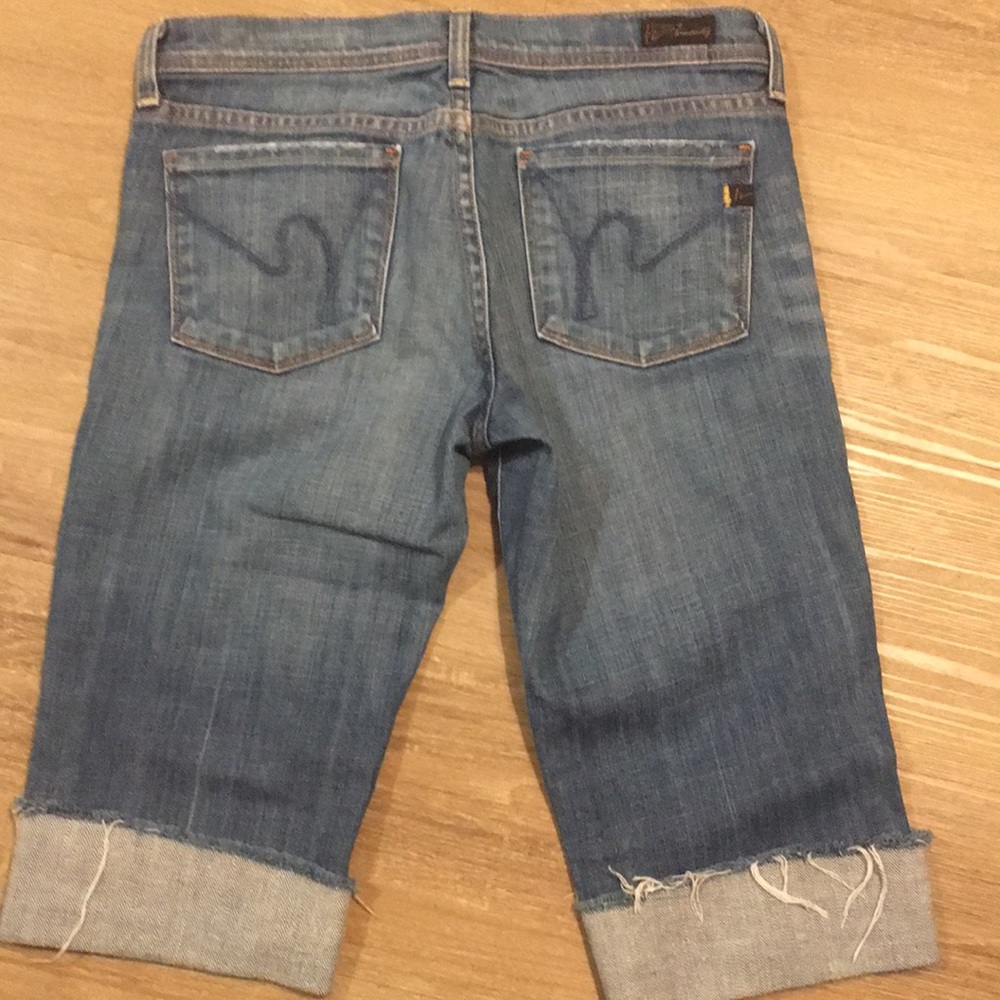 Citizens Of Humanity cuffed jean Shorts Sz 26 - Picture 4 of 8